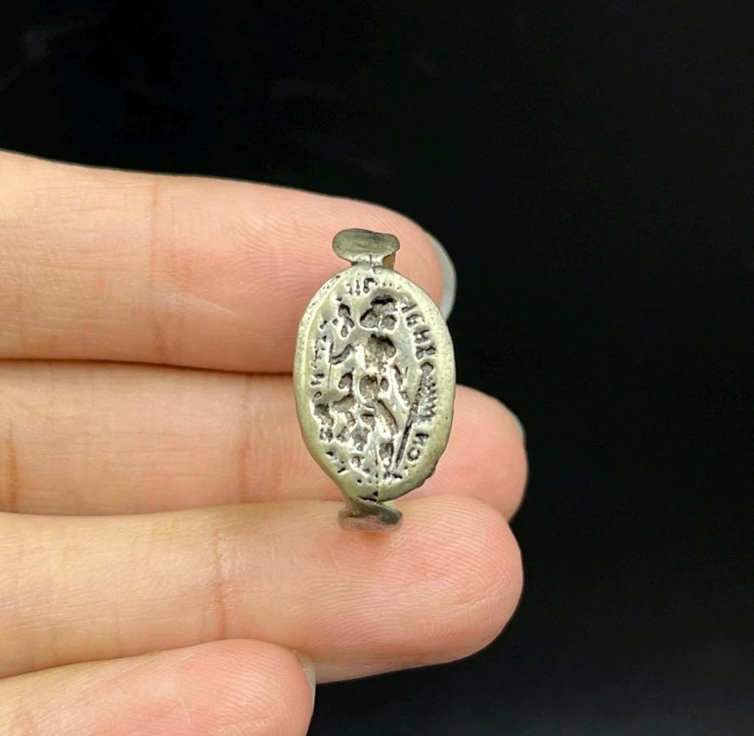 Ancient Silver Unique Signet Roman Ring With Depicting King Figurine - Etsy