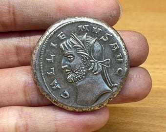 Maravilloso bronce romano antiguo Moneda romana única y rara
