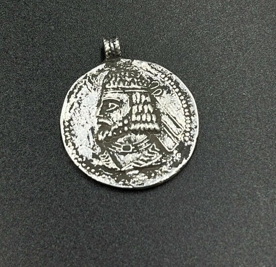 Rare Ancient Roman solid silver King Authentic Co… - image 3