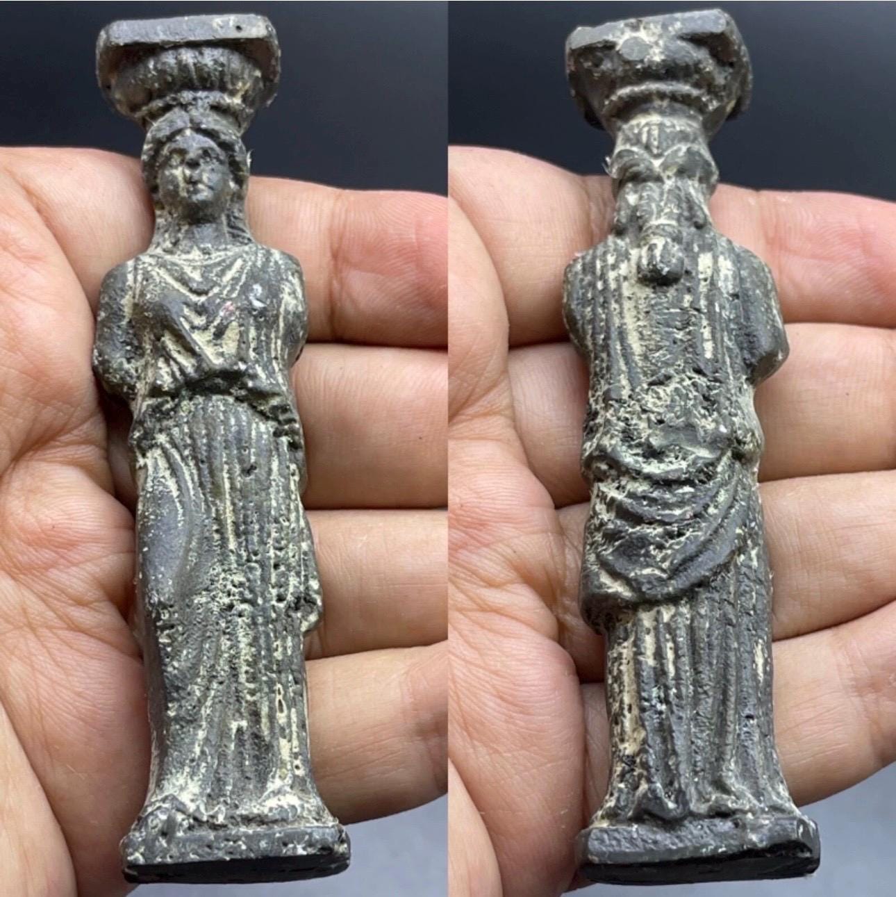 紀元400年に遡る、貴婦人の姿をした素晴らしい古代ローマの青銅像