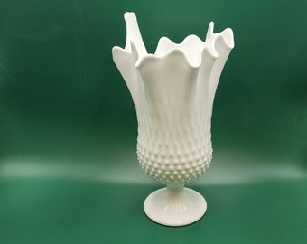 ヴィンテージ フェントン ホワイト ミルクガラス ホブネイル花瓶