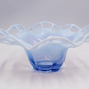 Duncan & Miller Canterbury Blue Opalescent Art Glass Bowl with Lace Border