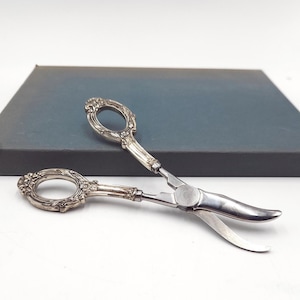 Vintage Victorian Style Sterling Silver Handle Grape Shears by the Webster Silver Company. - 1930's - Made in Italy