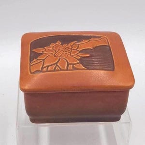 Roseville Pottery - Silhouette Rust 740 Cigarette/Trinket box - Mid Century 1950's