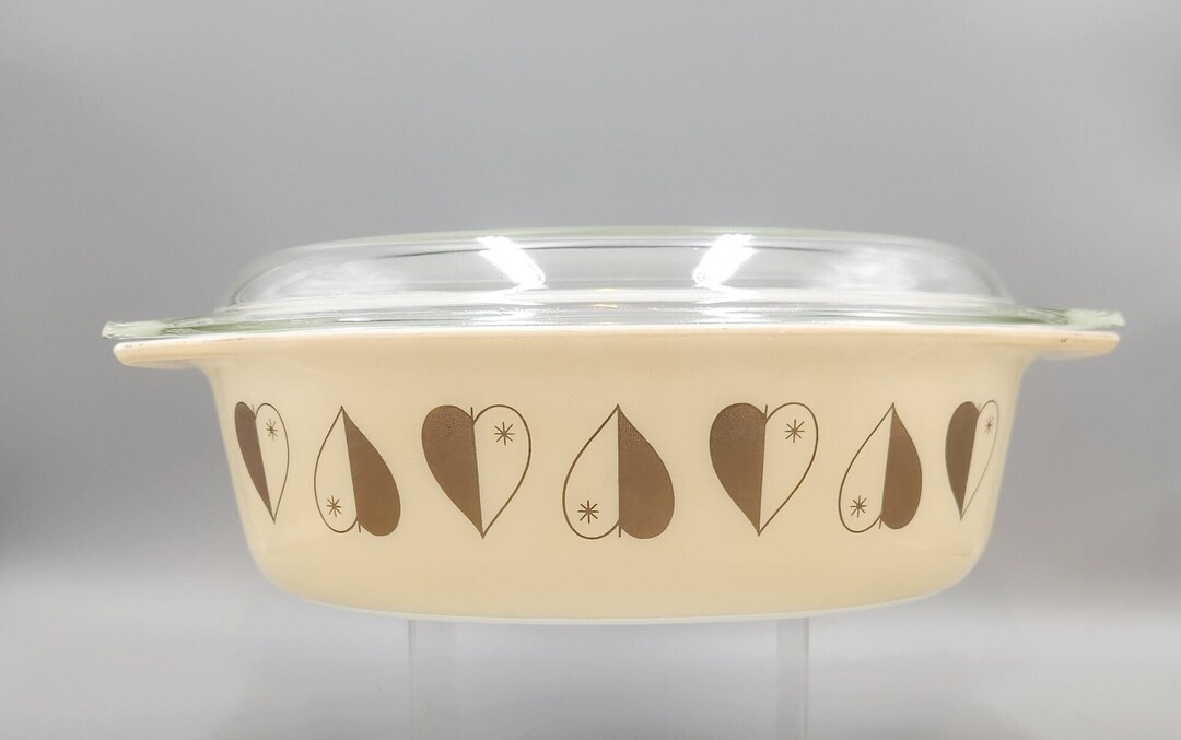 Vintage Pyrex Golden Hearts Pattern Casserole Dish With Glass Etsy