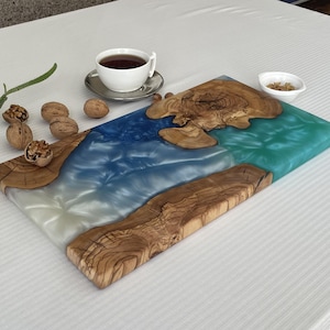 Epoxy & Olive Wood Cheese Board, Personalized Charcuterie Board, Resin and Olive Wood Charcuterie Board, Resin Charcuterie Board