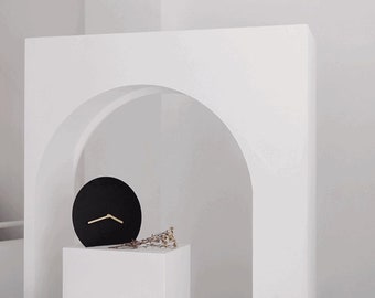 Minimalist Standing Clock