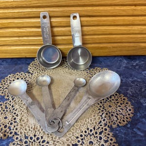 Vintage Aluminum Measuring Spoons and 1/8 Cup Grouping