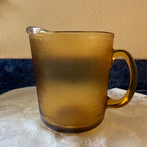 Vintage Amber Rainfall Pitcher-1 1/2 Quarts