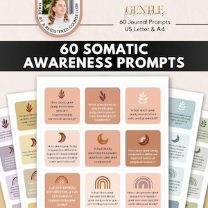 Pode incluir: Um conjunto de 60 prompts de diário de consciência somática impressos em várias páginas. Cada página apresenta uma grade de cartões quadrados em tons suaves de rosa, azul, amarelo e verde, cada um contendo uma pergunta e um ícone.
