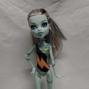 Monster High - Frankie - RARE - Gloom Beach - Collector doll - Loose Legs