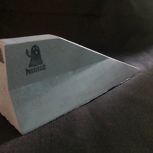 Griffbrett Rampe Skateboard Hindernis Miniatur Beton Jersey Barrier Feature skatepark Grau