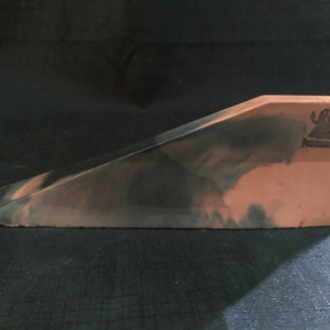 Griffbrett Hindernis Schräg Beton Jersey Barrier Orange / Grau Natürliche Oberfläche Weich Robust Langlebig Hohe Qualität Hergestellt in den USA
