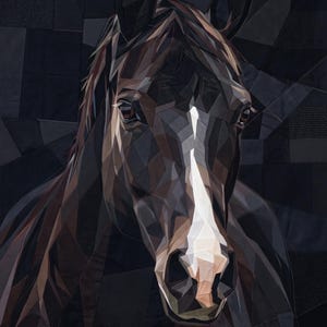 Puede incluir: Un edredón geométrico detallado que representa la cabeza de un caballo. El caballo tiene un pelaje marrón oscuro con una lista blanca y un hocico claro. El fondo es un mosaico de telas oscuras, creando un contraste llamativo.