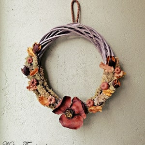 Couronne de fleurs séchées, couronne de ferme rustique Décoration de porte d’entrée / couronne florale Accrochage mural à l’intérieur de la forêt Shabby Cottage art Rustic Farmhouse