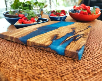 Epoxy Resin River Cutting Board , Epoxy Resin Charcuterie Board - Olive Wood Serving Tray With Free Personalization, Shades Of Blue