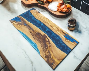 Custom Engraved Olive Wood & Resin Charcuterie Board - Personalized Serving Tray for Mother's Day