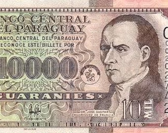 Op de afbeelding: Een Paraguayaanse bankbiljet van 10.000 Guaraníes. De biljet toont een portret aan de rechterkant en de tekst "BANCO CENTRAL DEL PARAGUAY" aan de linkerkant. De nominale waarde is 10.000, met het woord "GUARANIES".