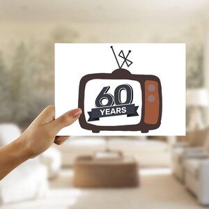 Biglietto d'auguri stampabile per il 60° compleanno, regalo di compleanno retrò, biglietto d'auguri digitale da stampare a casa per papà, marito, fidanzato, nonno, fratello, figlio, TV retrò