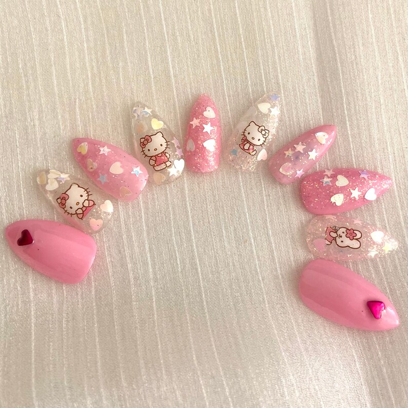 Hello Kitty Press on Nails/ Sanrio Nail Designs / Glue on | Etsy