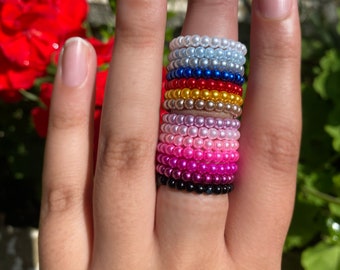 Anello con perline elastico, comodo e impilabile / Scegli tra 12 colori / Colori arcobaleno