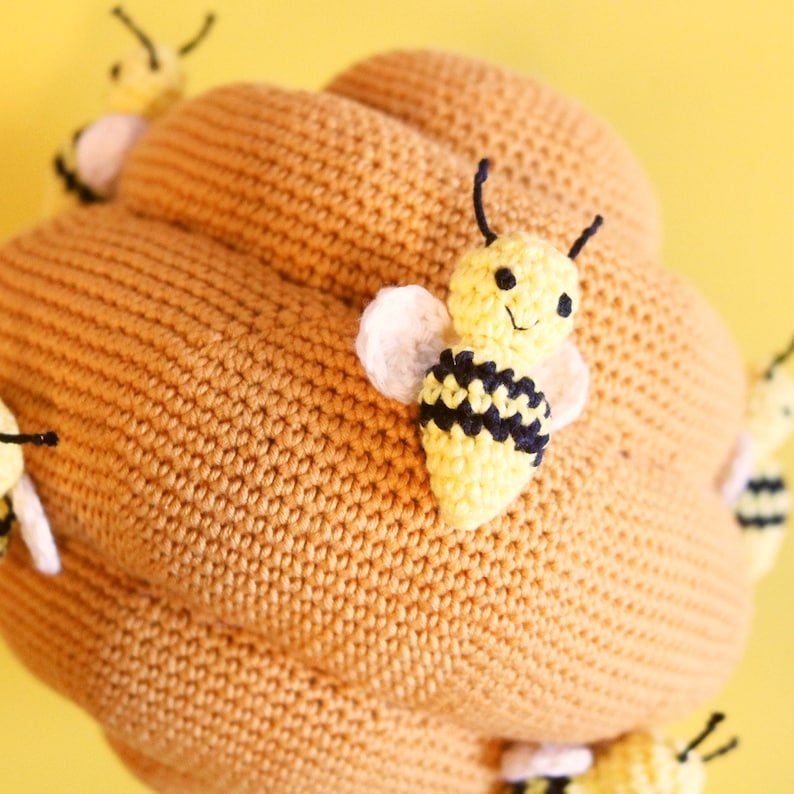 Beehive with small bees, crochet pattern, amigurumi, digital download image 5