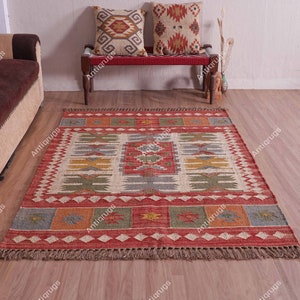 Handwoven Wool & Jute Kilim Dhurrie Rug: Oriental Geometric Design