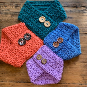 PATTERN: Crochet Button Pet Scarf