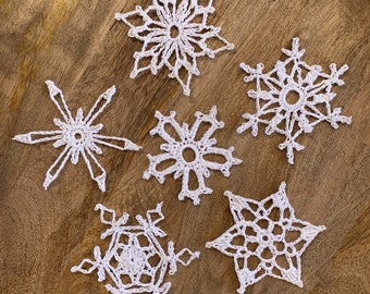 PATTERN: Winter Crochet Snowflakes