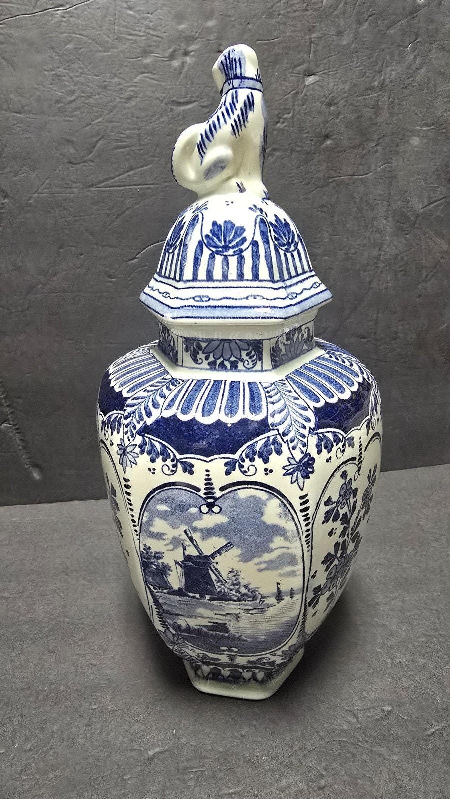 デルフトブルー ジンジャー；ロイヤルスフィンクスのフ−ドック壷、花