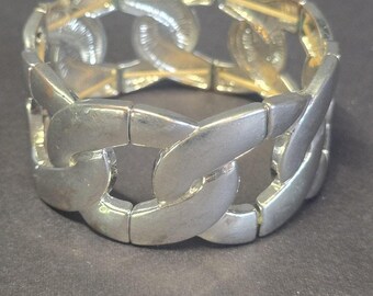 Silver Tone Chain Link Bracelet Womens Wide Stretch Metal Costume Jewelry 8in