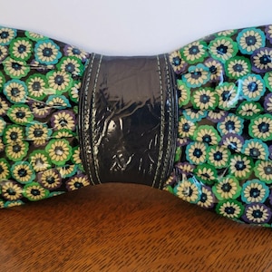 Vera Bradley Blue Rhapsody Swak Frill Purse Clutch Vinyl