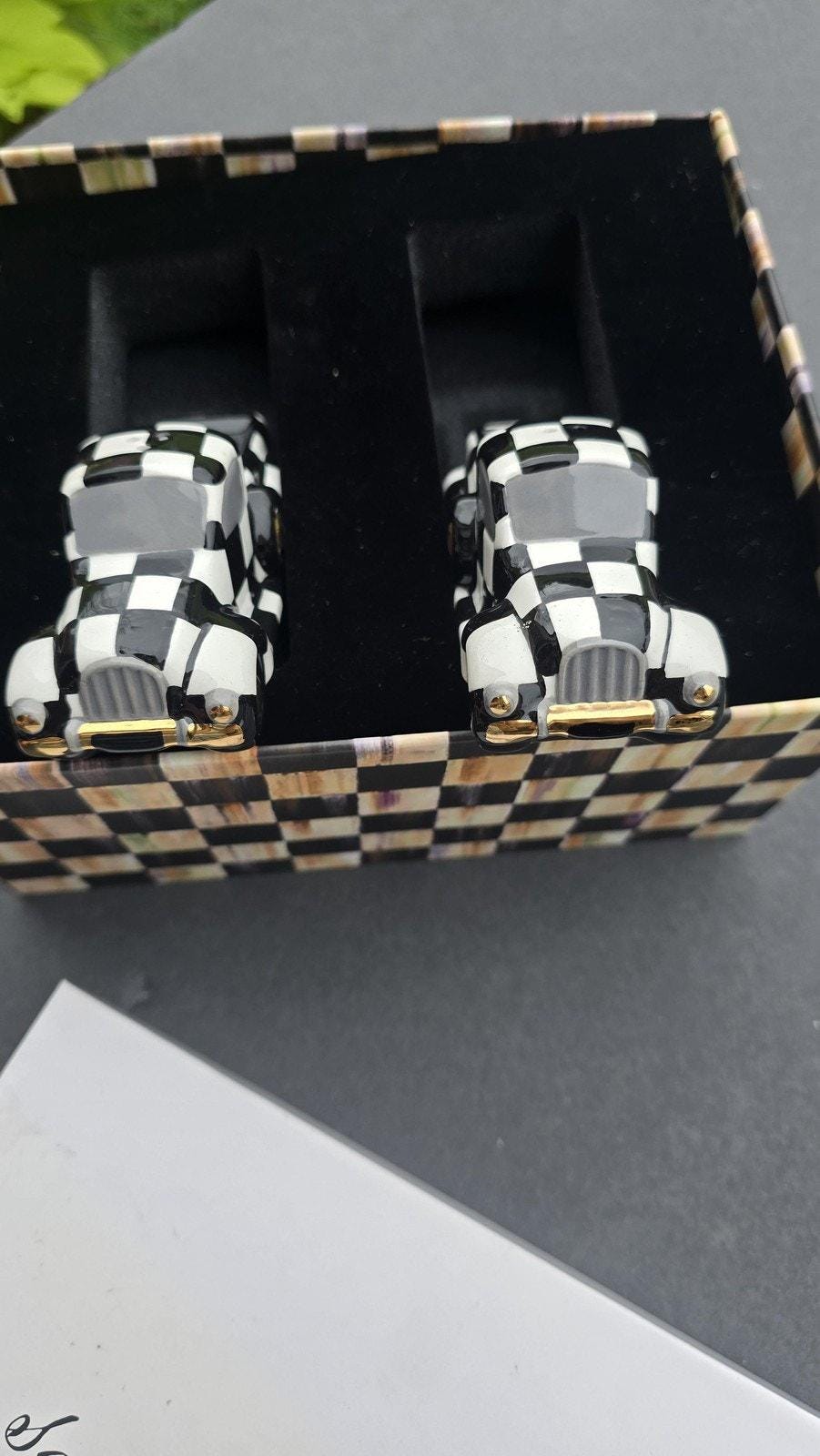 MacKenzie-Childs Courtly Truck ソルトペッパーシェーカーセット