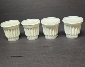 Vintage Tupperware Weiß gesprenkelte Dessert Formen Set Mit 4 Kunststoff Deckeln USA