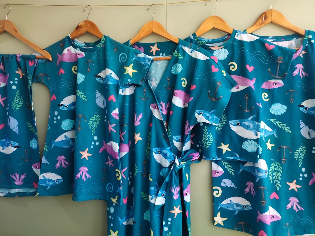 Shark Pattern Robe Delivery Robe and Gown Set - Shark Edition - Shark Quest | Matching T ...