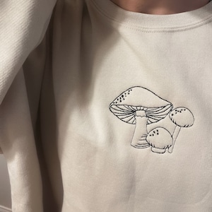 Mushroom sweatshirt, mushroom crewneck, mushroom pullover, cottagecore sweater, toadstool sweatshirt, woodland sweatshirt, nature sweatshirt