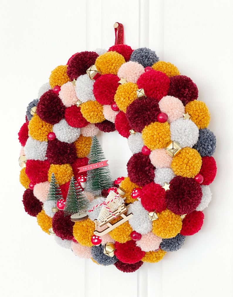 Christmas Pom Pom Wreath image 5