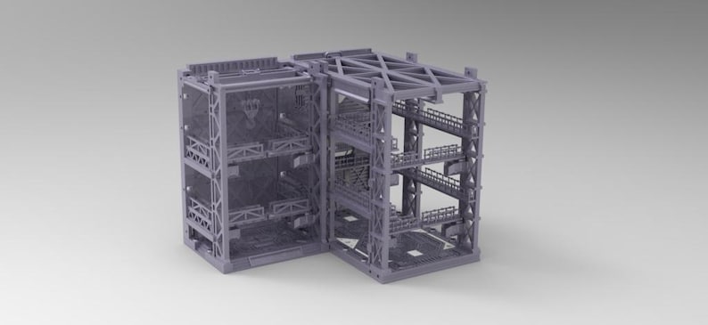Peut inclure: Structure industrielle grise &agrave; plusieurs niveaux avec passerelles, escaliers et plateformes ouvertes. La conception pr&eacute;sente une structure en forme de grille et semble &ecirc;tre un mod&egrave;le ou une miniature, peut-&ecirc;tre pour un jeu de soci&eacute;t&eacute; ou une exposition architecturale.