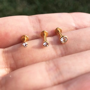 16g 6mm 8mm 10mm Internally Threaded 2.5mm, 3mm, 4mm Clear Tragus Triple Forward Helix 316L surgical steel ear studs Gold color Lip ring