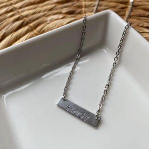 Howdy Bar Halskette, gestempelt Halskette, westlichen Schmuck, süße druckvolle Halskette