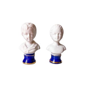 Vintage Pair of Porcelain Busts, Mini Busts, Les Enfants Brongniart d&#39;Après Houdon