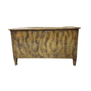 Antique 19th Century Smoke Decorated Blanket Chest or Trunk