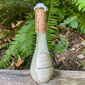Veritaserum | Truth Telling Potion | Magical Apothecary Potion Bottle | Witch and Wizard Potion | Color Changing Potion
