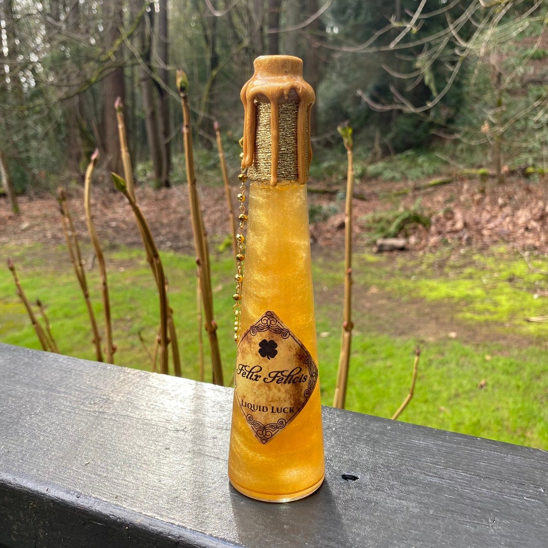 Felix Felicis Liquid Luck Color Changing Potion Magical Apothecary ...