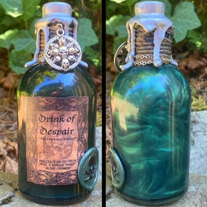 Drink of Despair | Color Changing Decorative Potion Bottle | Halloween ...