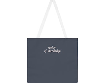 seeker of knowledge Shoulder Tote Bag | minimalist text design
