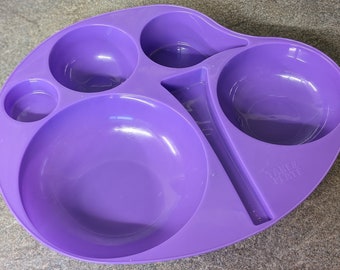 Food tray plate - comfortable eating