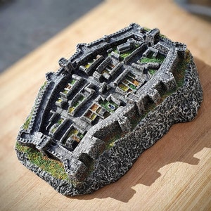 Maquete da cidade murada de Derry: réplica do cerco de 1689