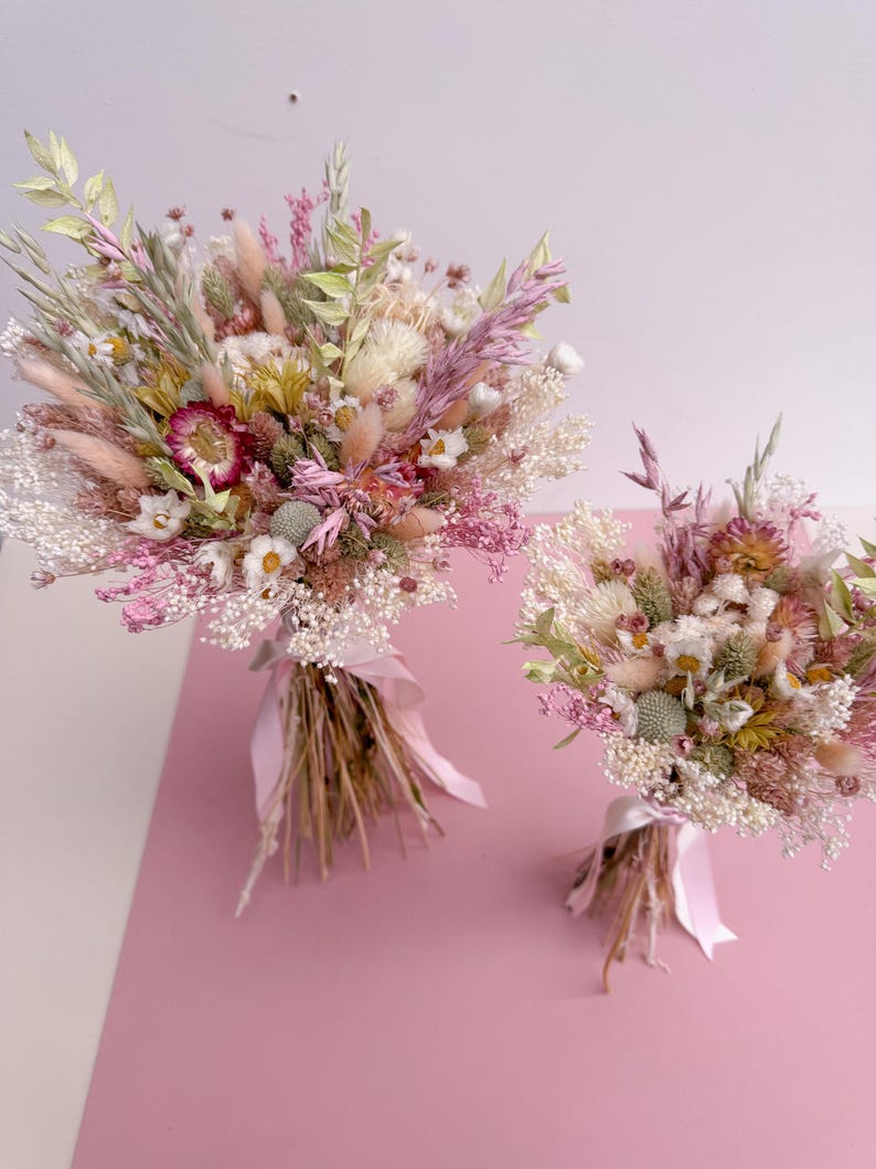 dry wildflower bunch in pink and green shades