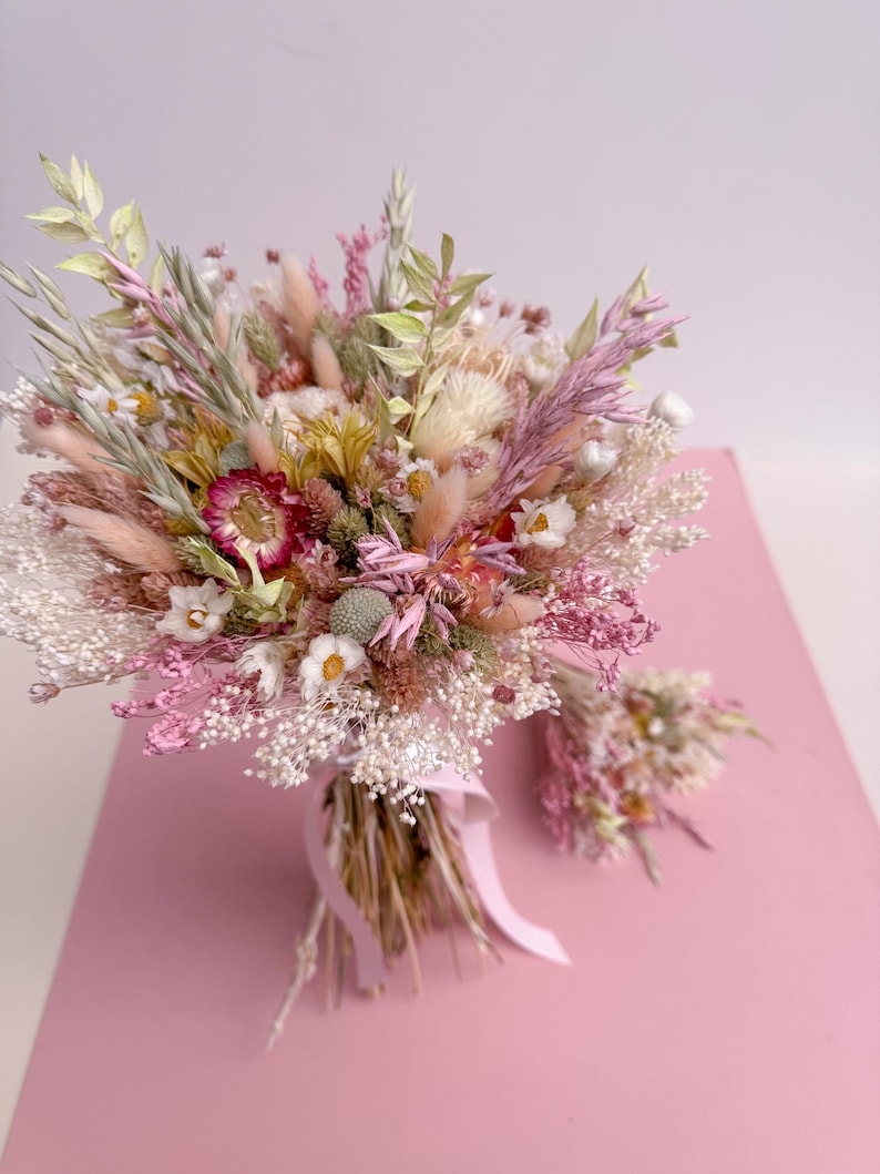 dried wildflower bouquet for mothers day